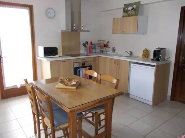 Appartement T2 Bas De Villa Avec Jardinet Au Calme Proche Mer La Seyne-sur-Mer Exterior photo
